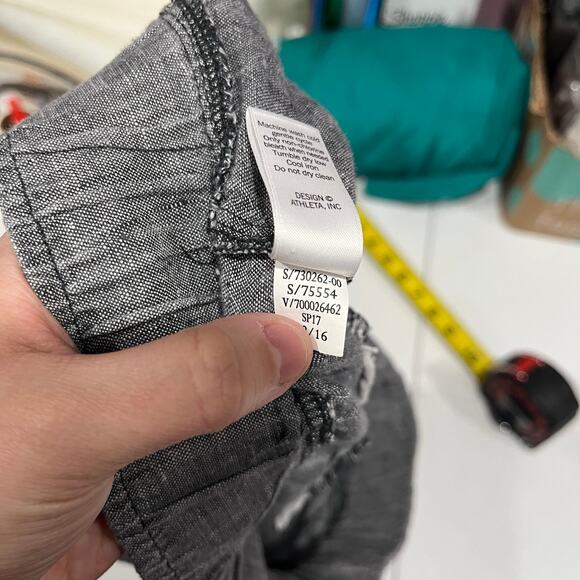 Athleta 100% Linen Mid Rise Flint Shorts Women's Size 8 Drawstring Gray 730262 - Picture 4 of 8